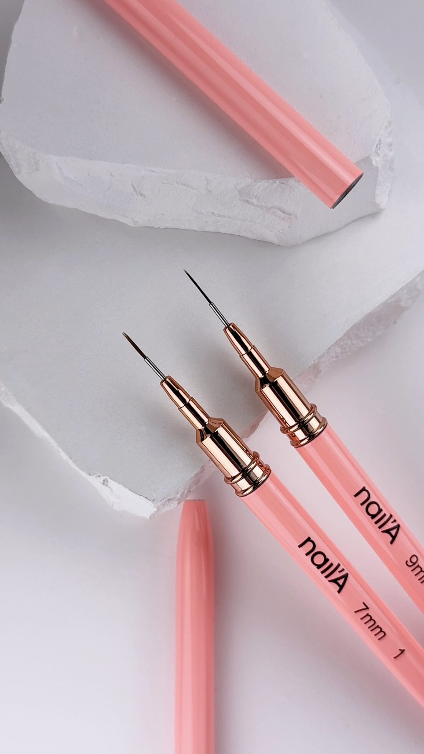 Pędzelek do zdobień nr 2, 9 mm Nail’A - obrazek 9